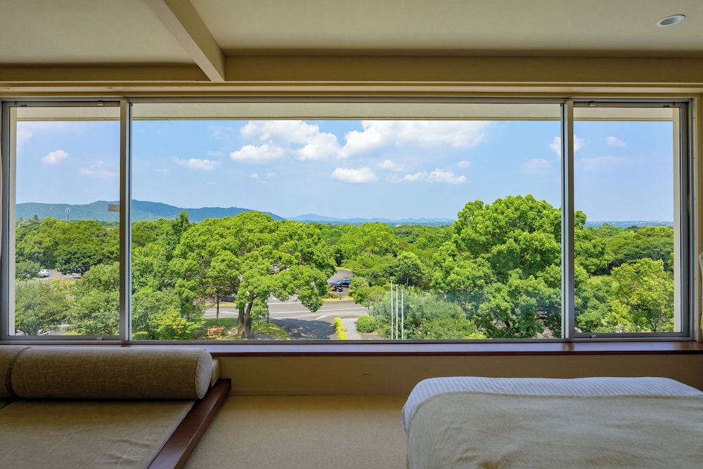 デラックスルーム 禁煙 (ベッド2台+布団2組) 客室3 | NEMU RESORT HOTEL NEMU