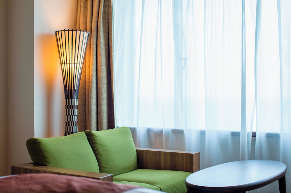 スタンダード ルーム シングルベッド 2 台 オーシャンビュー (Minifridge) | ANAホリデイ・インリゾート宮崎 by IHG