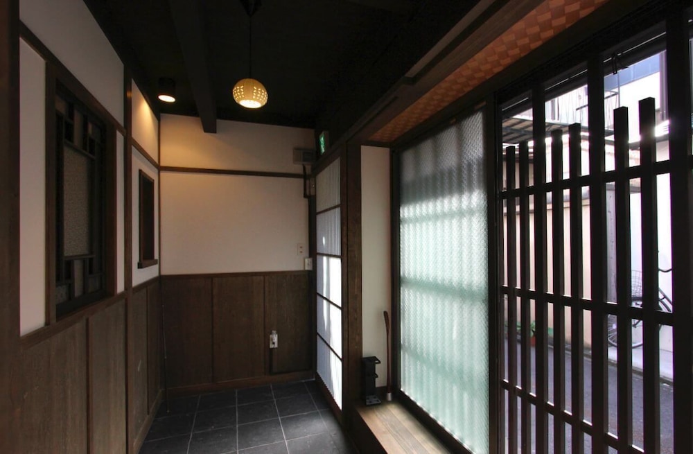 内部エントランス1 | 新道あずき庵