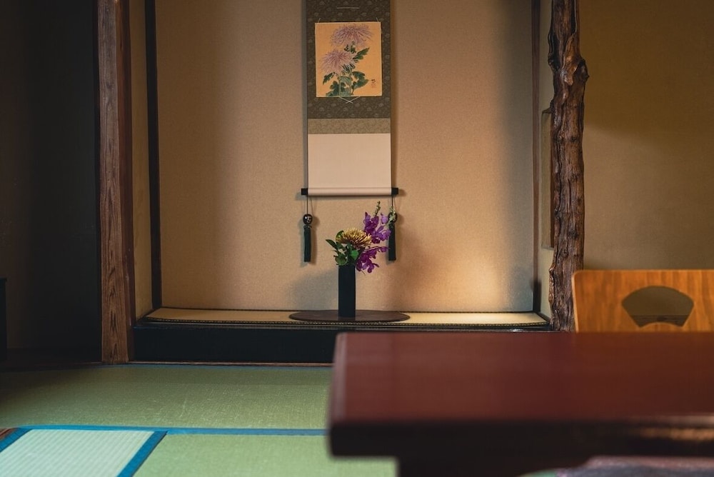 [3階] スタンダード和室 バスなし 3名 禁煙 客室2 | 北海館 お花坊