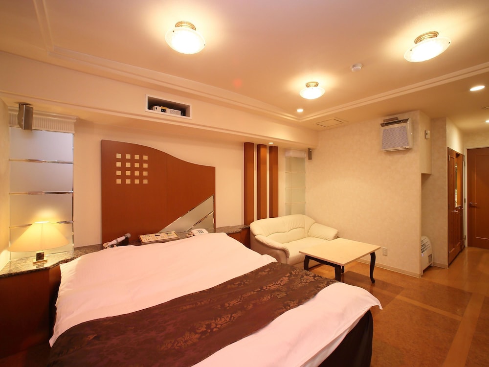 スタンダード ルーム キングベッド 1 台 (Couples Hotel) 客室3 | ホテルファイン神戸六甲北一番地