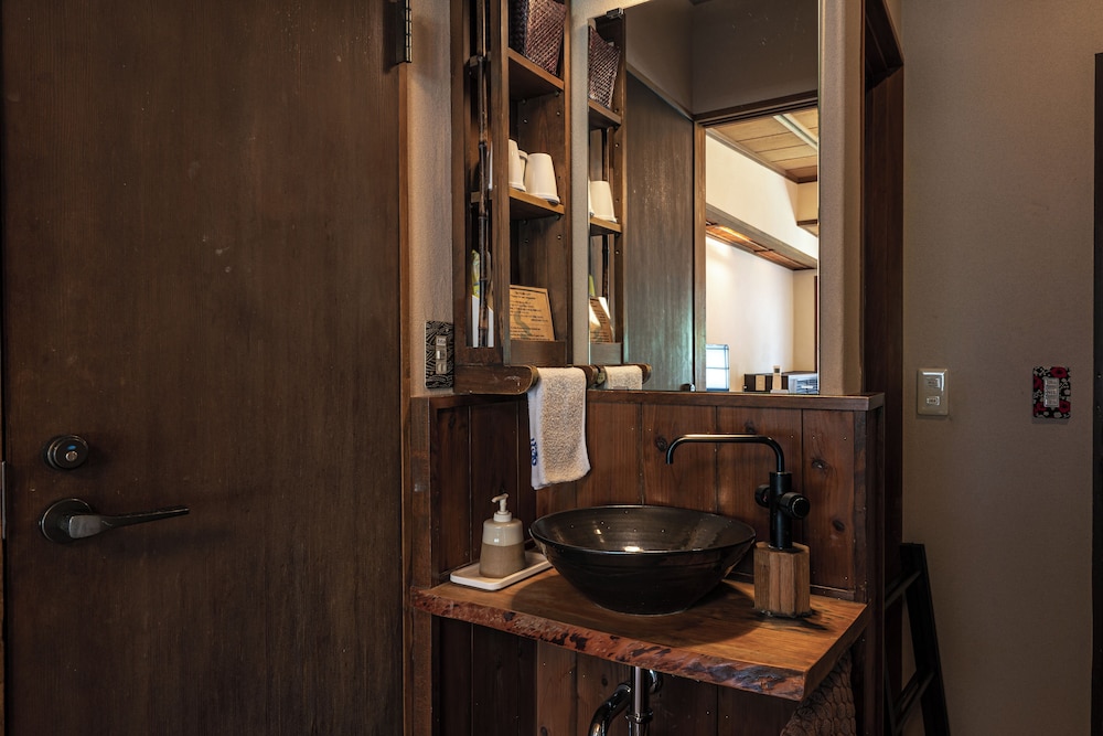 ベーシック ルーム 禁煙 シービュー 客室の設備とサービス1 | 対橋楼