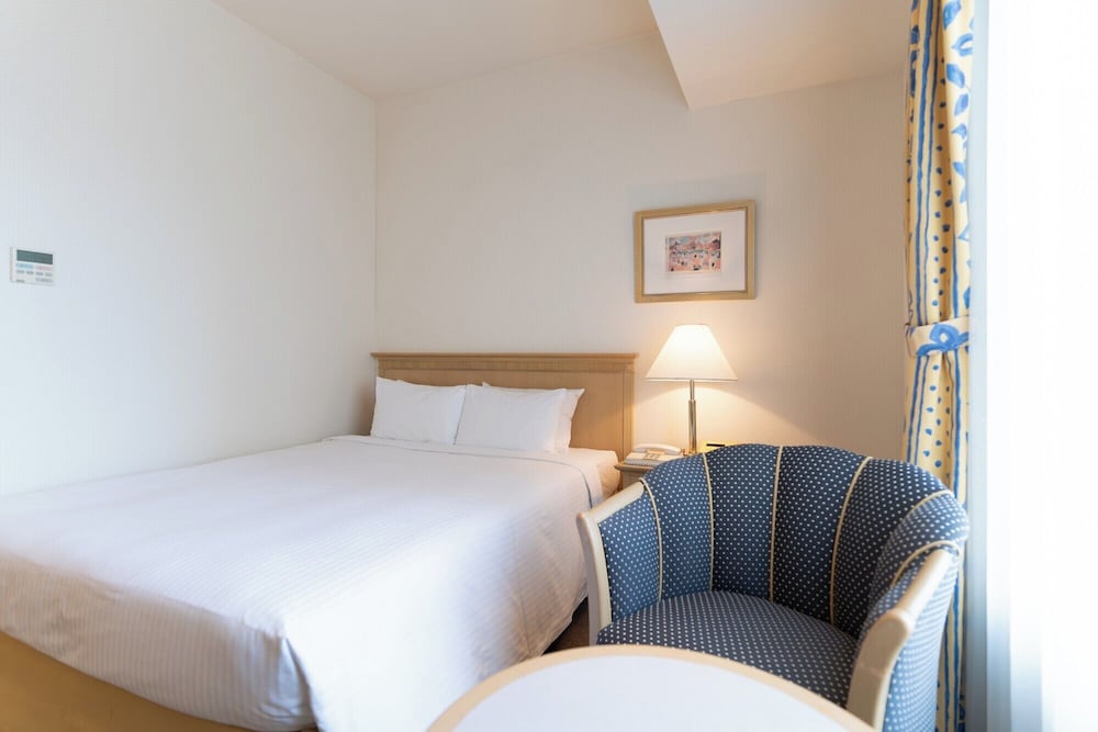 セミダブルルーム(2名利用) 禁煙(18平方メートル) | オーセントホテル小樽