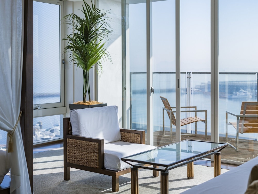 デラックス ツインルーム 客室3 | ホテルマリノアリゾート福岡