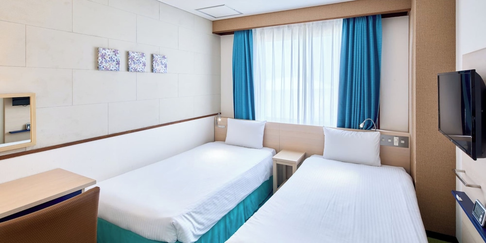 コンパクトツイン 2名利用 客室3 | ホテルゆがふいんおきなわ