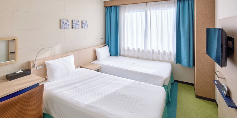 コンパクトツイン 2名利用 | ホテルゆがふいんおきなわ