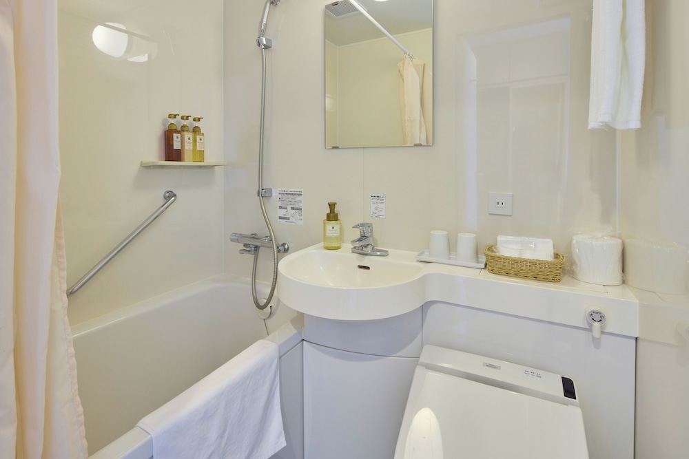 コンパクトツイン 2名利用 バスルーム0 | ホテルゆがふいんおきなわ