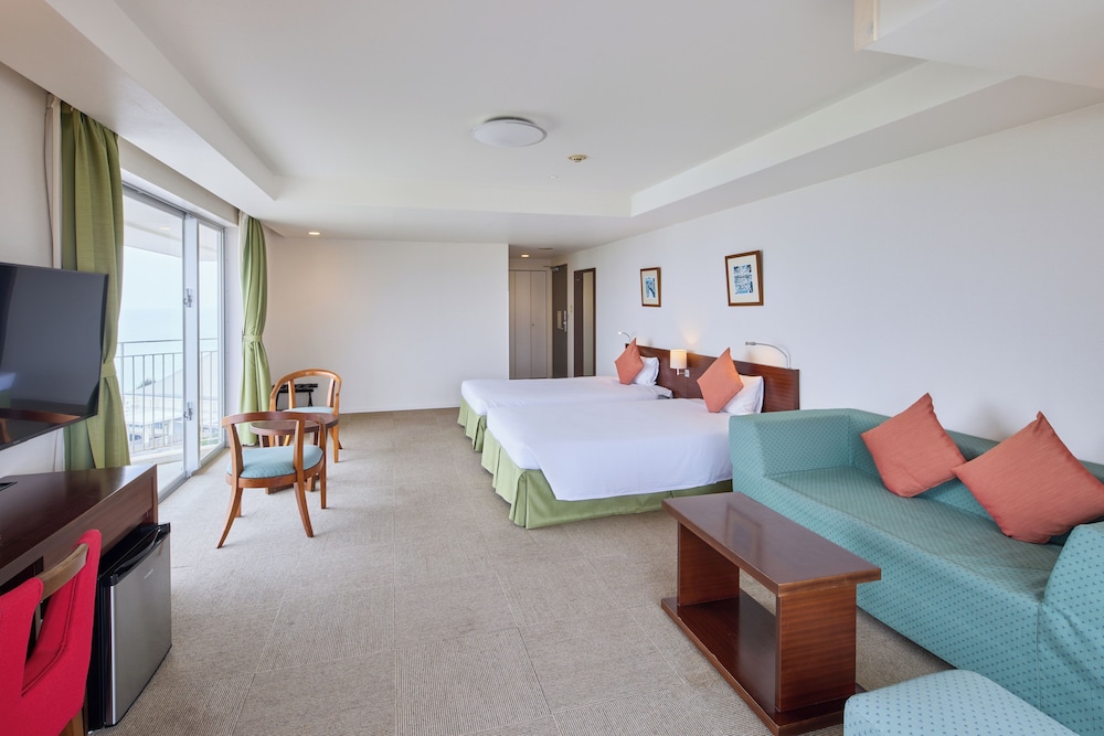 エグゼクティブオーシャン 2名利用 客室2 | ホテルゆがふいんおきなわ