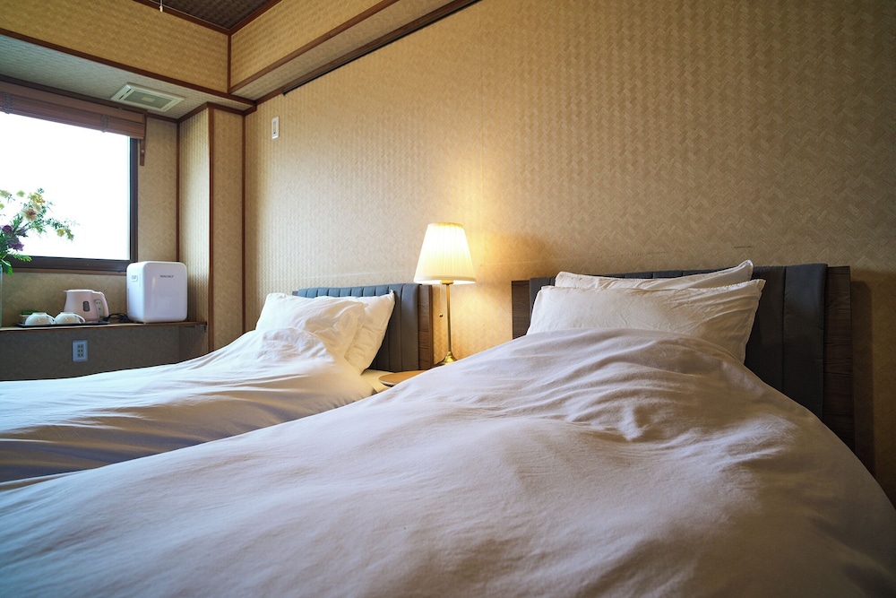 スタンダード ツインルーム 客室5 | ホステル カサノダ