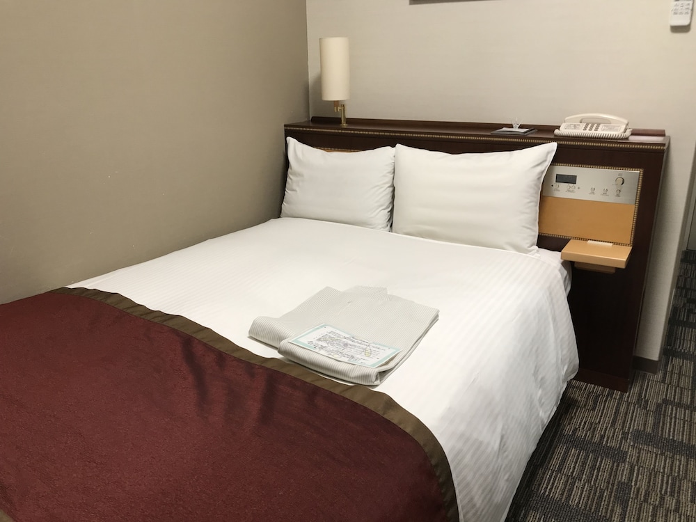 セミダブルルーム 喫煙可 客室2 | ホテル法華クラブ鹿児島