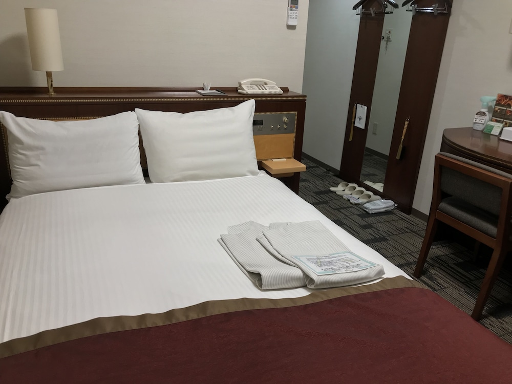 セミダブルルーム　禁煙 | ホテル法華クラブ鹿児島