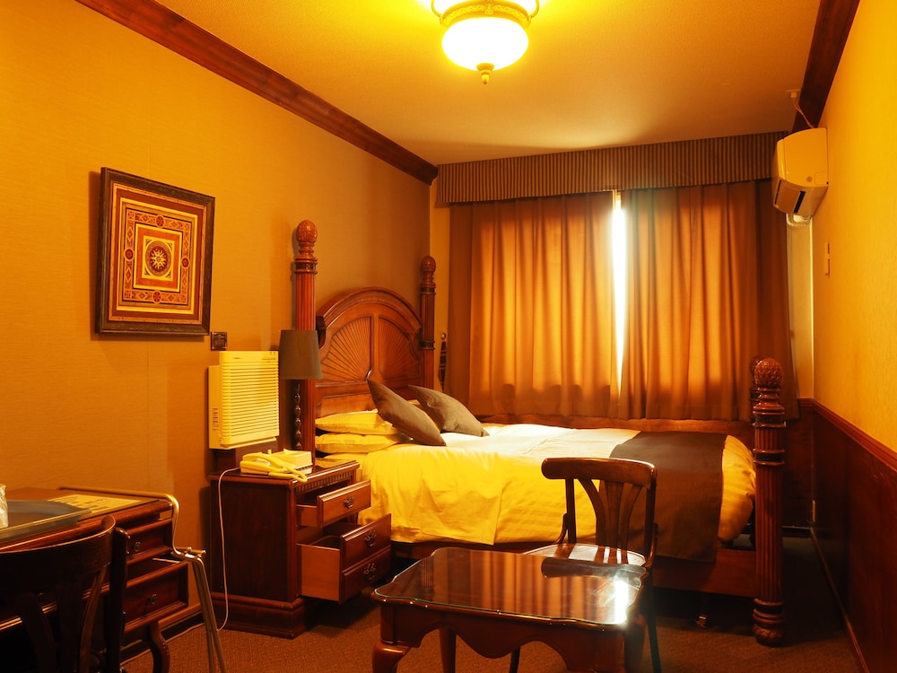 ダブルルーム 禁煙 客室4 | ホテルガストフ