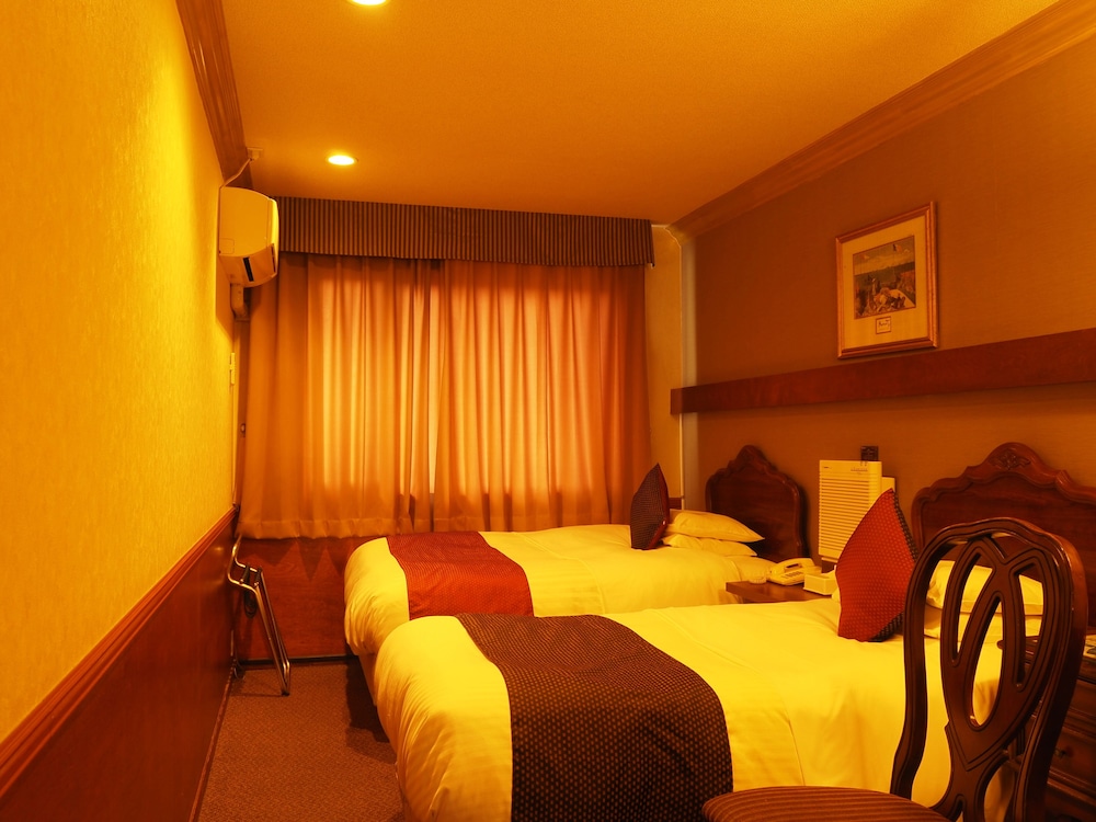 ツインルーム 喫煙可 | ホテルガストフ