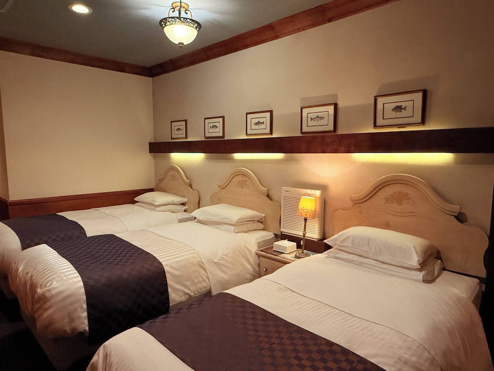 トリプルルーム 客室3 | ホテルガストフ