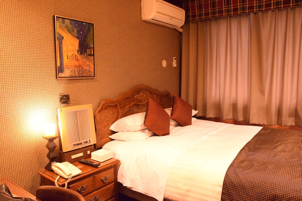 セミダブルルーム 客室1 | ホテルガストフ