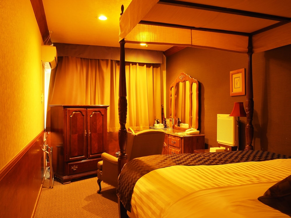 ダブルルーム 喫煙可 | ホテルガストフ