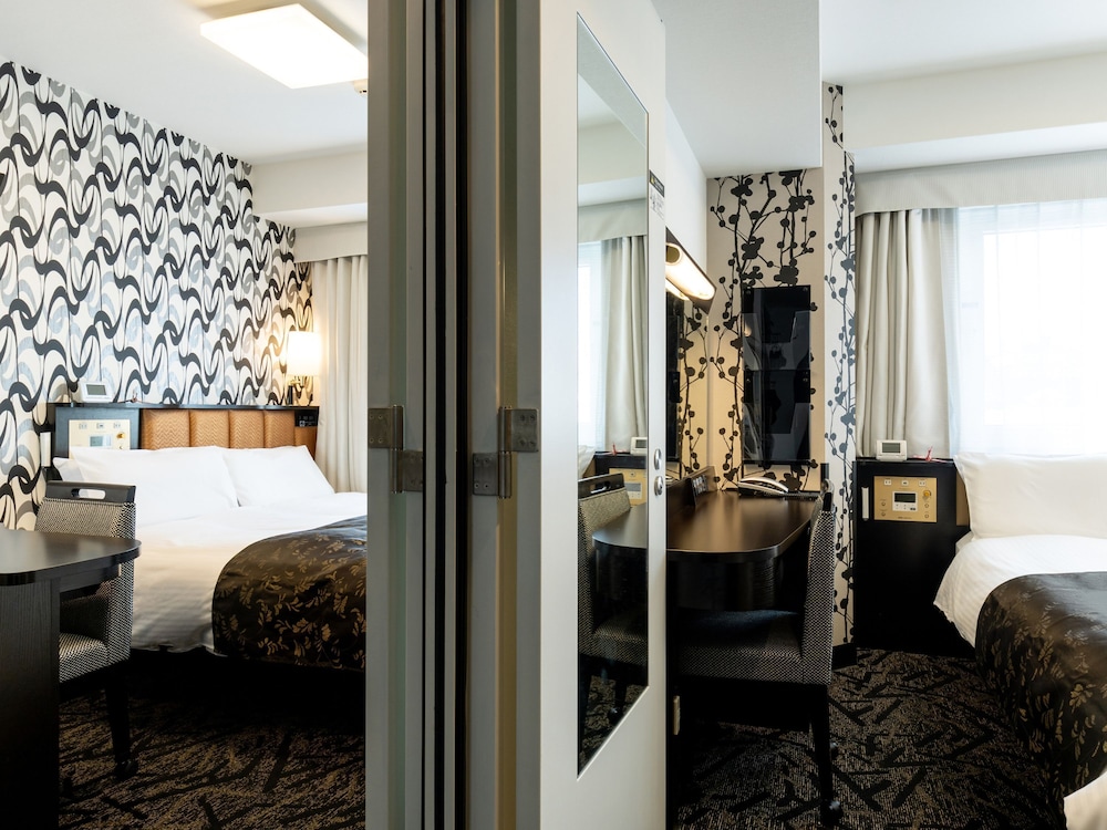 [ダブル×ダブル] コネクトツインルーム　22平米　4名利用 | アパホテル〈なんば心斎橋西〉