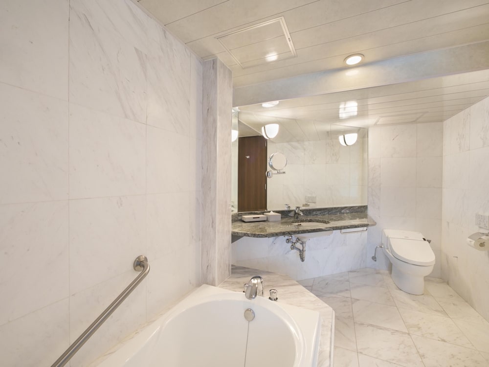 ハイフロアスーペリア (8-13F/44.6平米) 禁煙 客室2 | オリエンタルホテル 沖縄リゾート & スパ