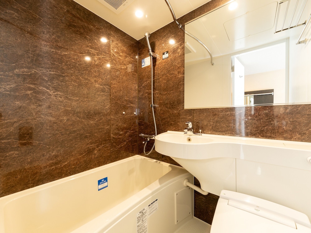 ダブルルーム 2名利用 禁煙 バスルーム0 | アパホテル〈新大阪駅タワー〉