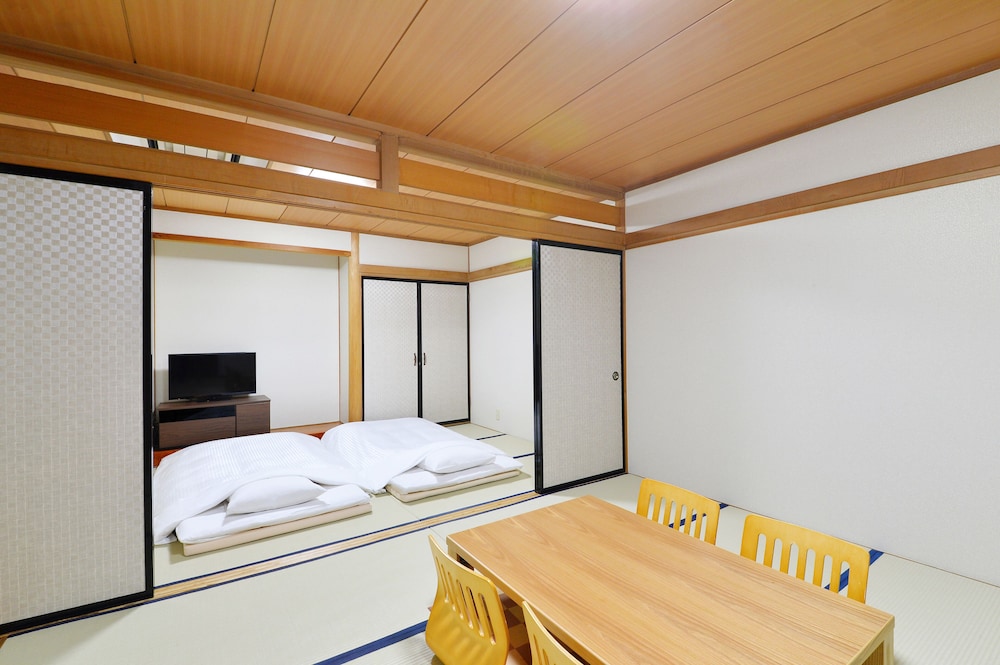 和室 14畳 38平米 禁煙 | ホテルマイステイズ函館駅前