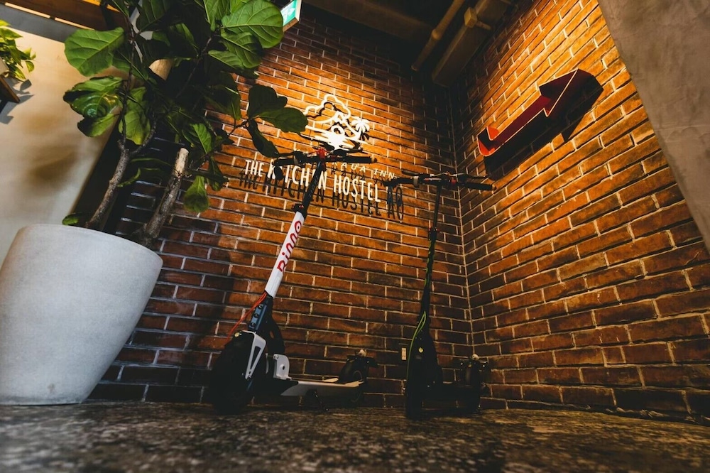 施設内の設備1 | KALAKAUA INN THE KITCHEN HOSTEL AO 施設内の設備1 | KALAKAUA INN THE KITCHEN HOSTEL AO