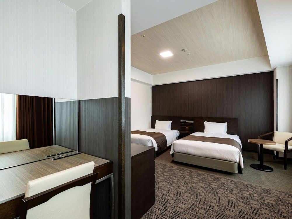 【禁煙】スーペリアツイン/28㎡/120㎝幅ベッド×2台 客室1 | KOKO HOTEL Premier 博多