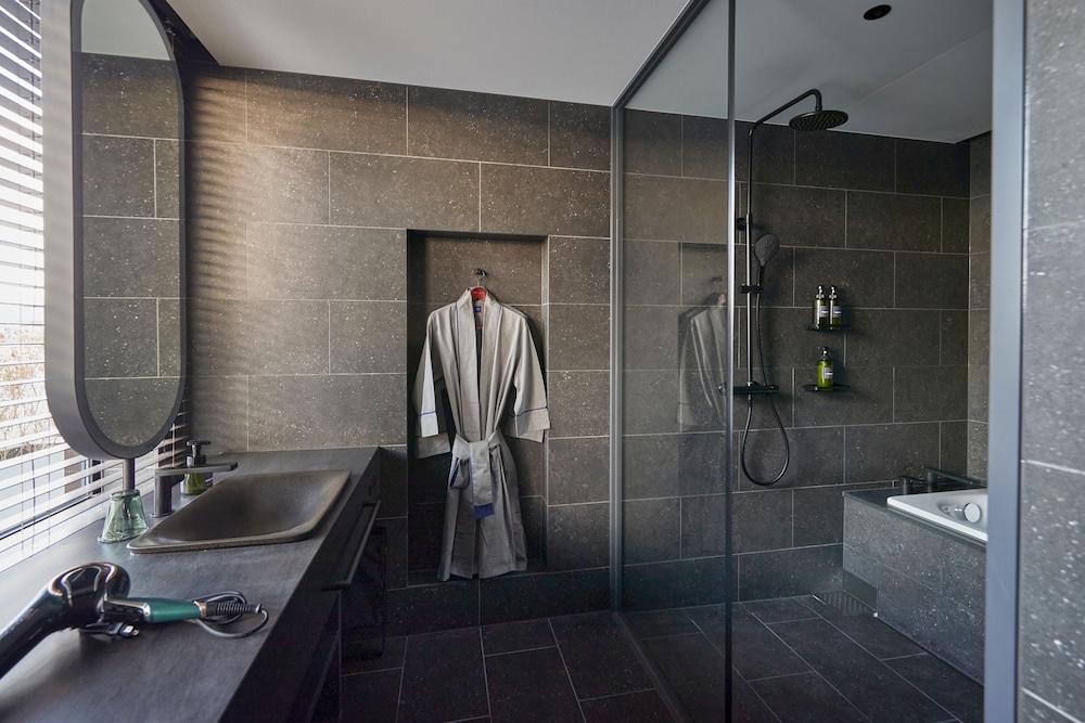 NOHGA スイート 禁煙 バスルーム1 | ノーガホテル清水京都