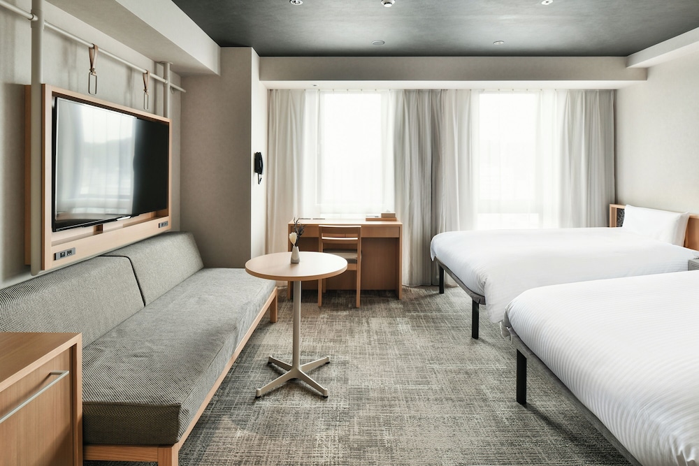 シャワブースダブルルーム 禁煙 客室の設備とサービス4 | レフ松山市駅 by ベッセルホテルズ