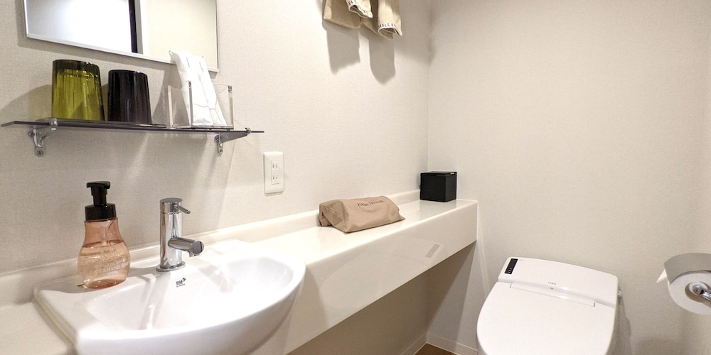 デラックス ツインルーム 禁煙 バスルーム0 | ホテルSUI京都清水