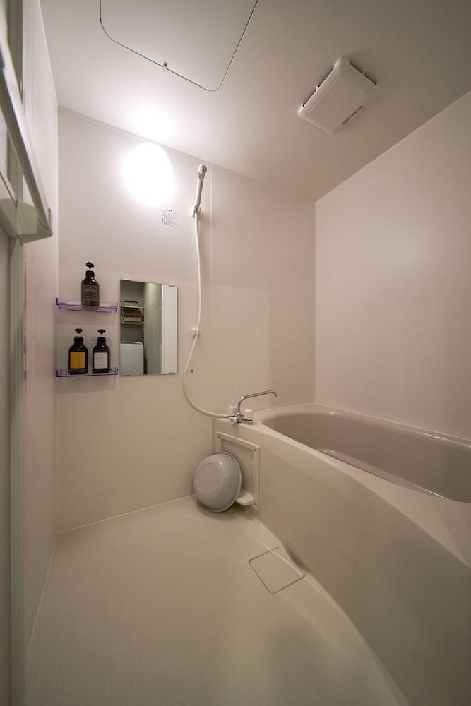 ファミリー ルーム 禁煙 バスルーム0 | おやど紀伊国屋 丸山町