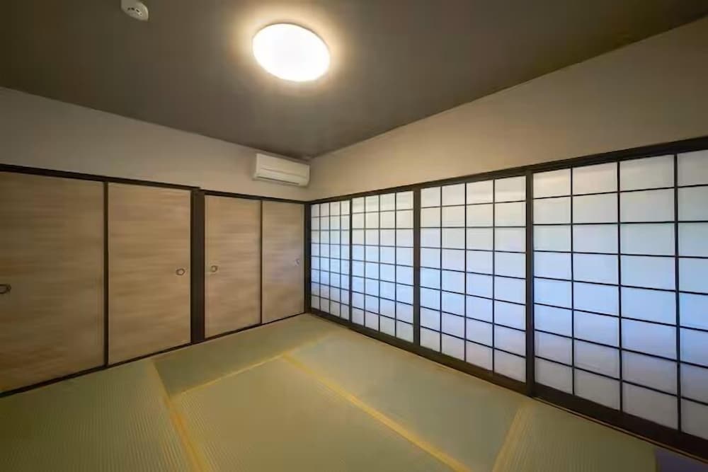 ファミリー ルーム 禁煙 客室6 | おやど紀伊国屋 丸山町