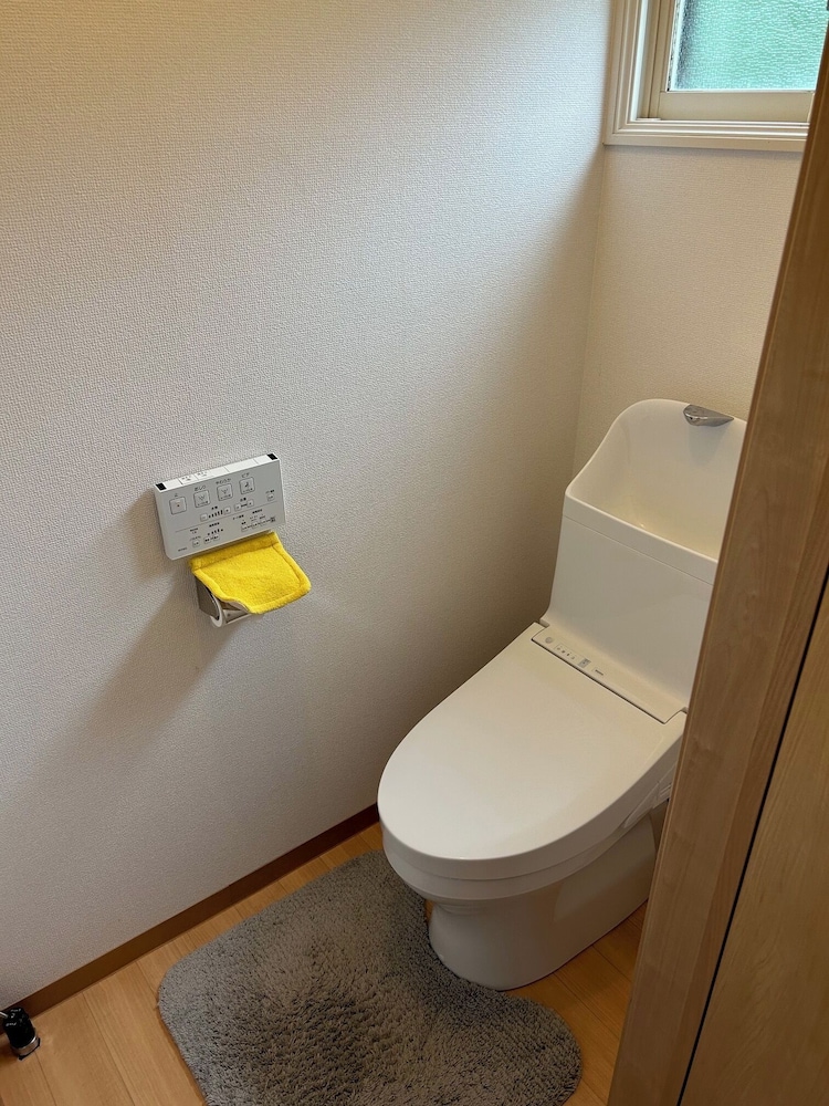 ロッジ 一棟貸し 禁煙 バスルーム1 | 湖畔の宿 湖嶋