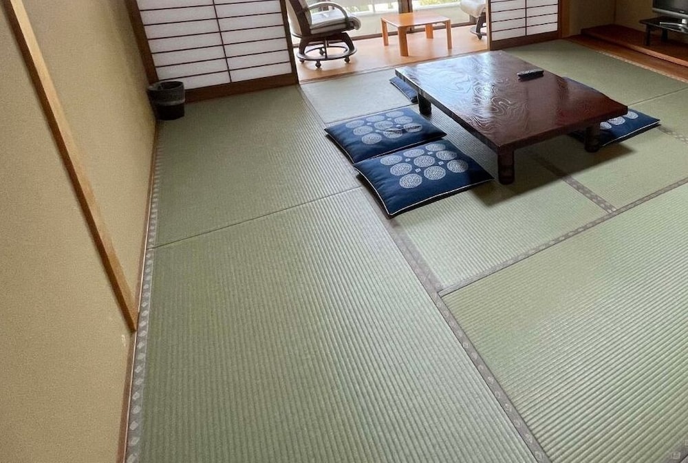 スタンダード スタジオ 禁煙 客室3 | 犬といっしょ 磯時計