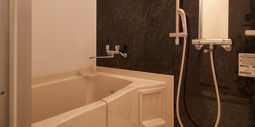 スーペリア ツインルーム 禁煙 バスルーム0 | THE GRAND HOTEL GINOWAN