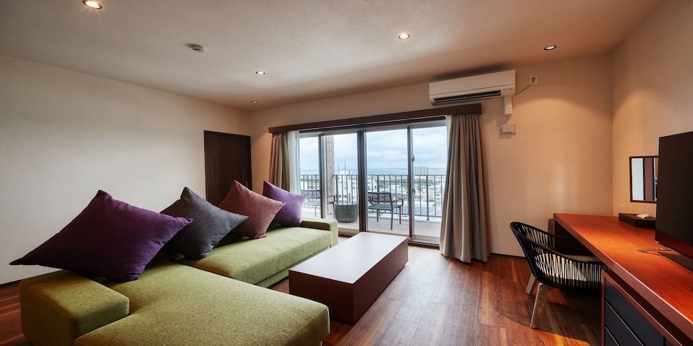 デラックス スイート 禁煙 リビングルーム0 | THE GRAND HOTEL GINOWAN