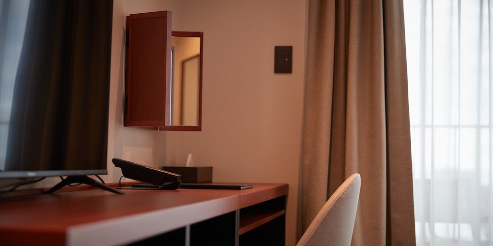 スタンダード ダブルルーム クイーンベッド 1 台 禁煙 客室7 | THE GRAND HOTEL GINOWAN