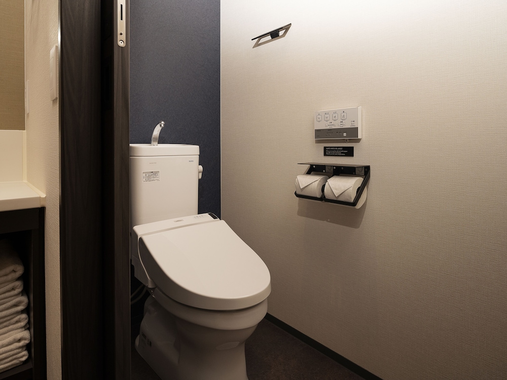2ベッドルームスイート 4人用 禁煙 バスルーム3 | MIMARU SUITES 京都CENTRAL