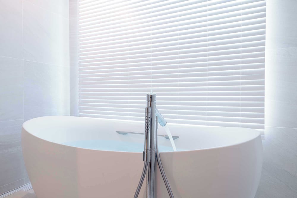 ロイヤルスイートヴィラプレミアム (定員2名) 禁煙 バスルーム1 | ブルーオーシャン ホテル & リゾート 宮古島