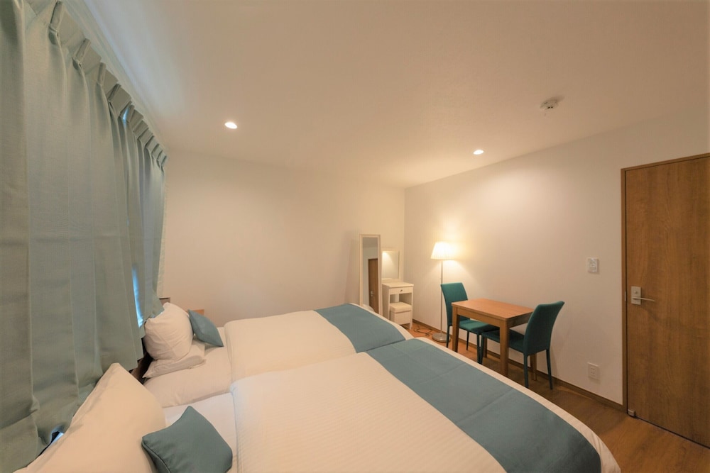 ヴィラ 3 ベッドルーム 禁煙 客室2 | ヴィラ カプリ 宮古島