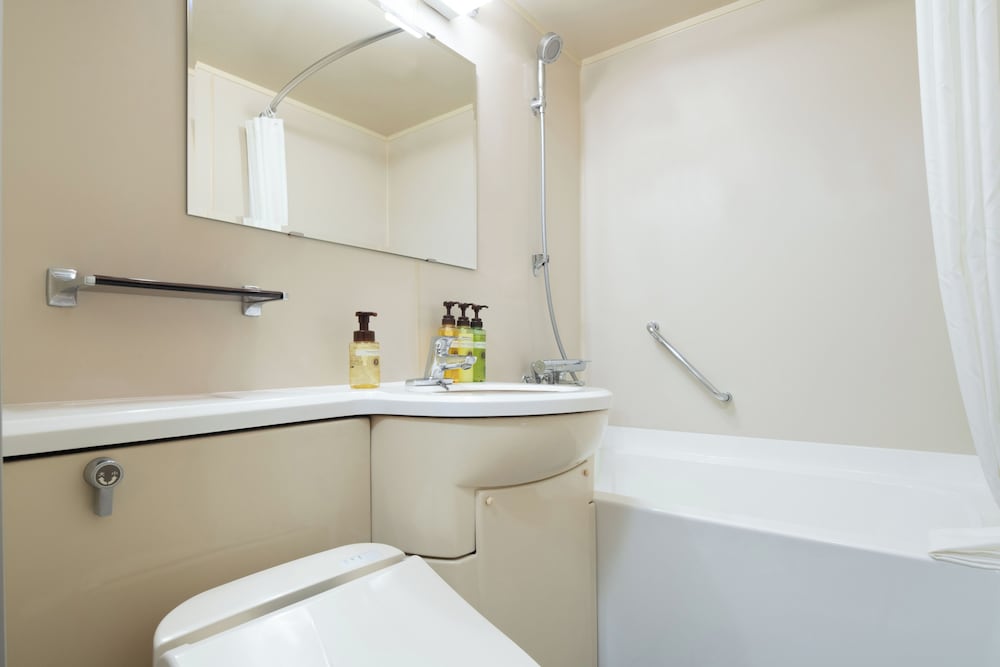 [リニューアル] スタンダードセミダブル (禁煙) バスルーム0 | ホテルマイステイズ金沢片町