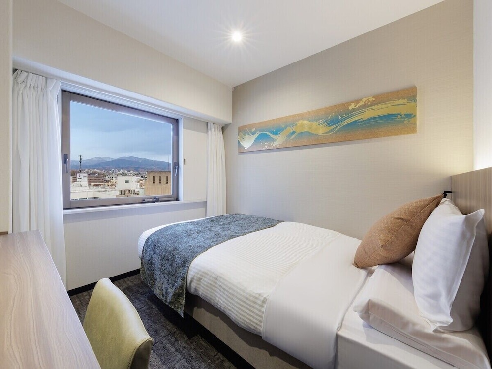 [リニューアル] スタンダードセミダブル (禁煙) | ホテルマイステイズ金沢片町