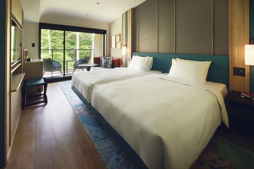 スタンダード ルーム シングルベッド 2 台 バリアフリー リバービュー | ホテルインディゴ軽井沢 by IHG