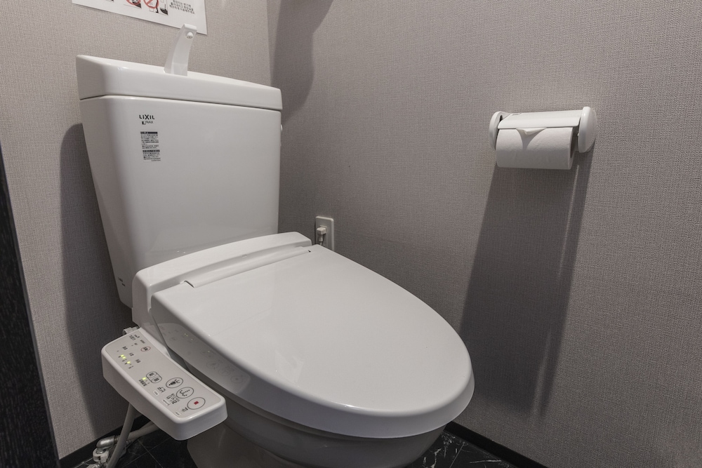 トリプルルーム 禁煙 バスルーム0 | 東福寺リバーサイド