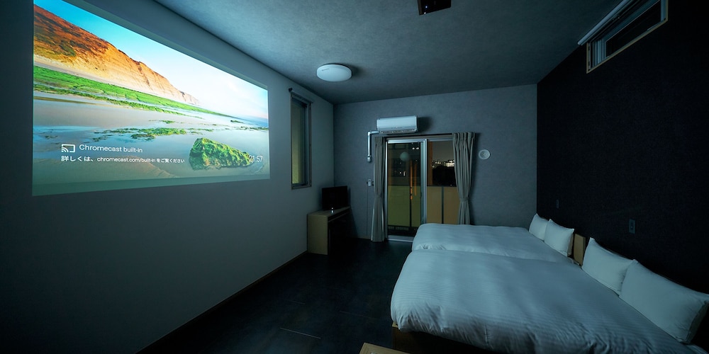 [楽天市場のHOTアイテムが試せるコラボルーム] 禁煙 (202) 客室7 | Rakuten STAY 博多祇園