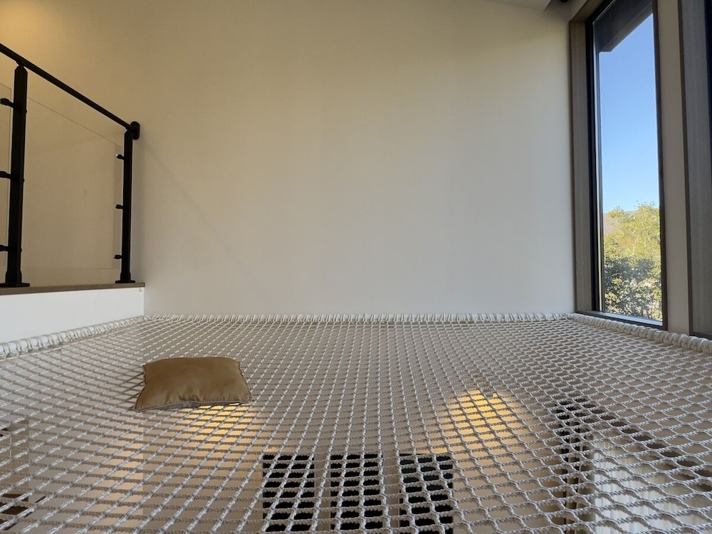 [南館] ベーシック ヴィラ/ペット不可/駐車場敷地内1台/75TV（S103） 客室6 | Rakuten STAY VILLA 箱根仙石原