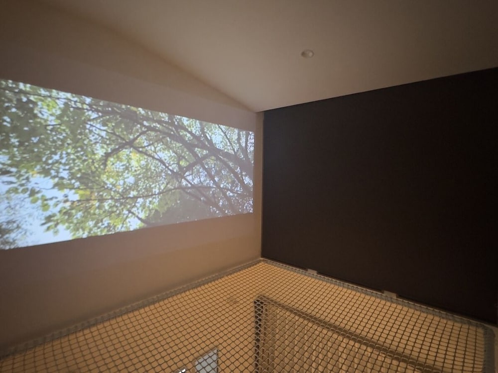 [南館] ベーシック ヴィラ/ペット不可/駐車場敷地内1台/75TV（S103） 客室3 | Rakuten STAY VILLA 箱根仙石原