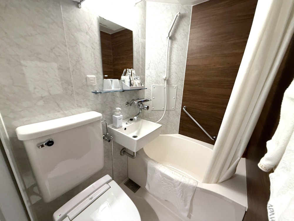 ダブルルーム禁煙 バスルーム0 | アパホテル〈京急蒲田駅前西〉