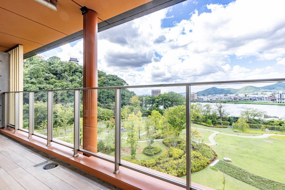 スイート 1 ベッドルーム バルコニー (Furnished Balcony) | ホテルインディゴ犬山有楽苑 by IHG