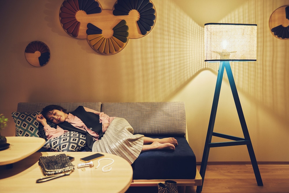 スイート 1 ベッドルーム バルコニー (Furnished Balcony) リビング エリア0 | ホテルインディゴ犬山有楽苑 by IHG