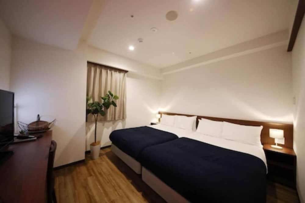 スタンダードツインルーム セミダブルベッド2台 禁煙 | ゾンクホテル博多